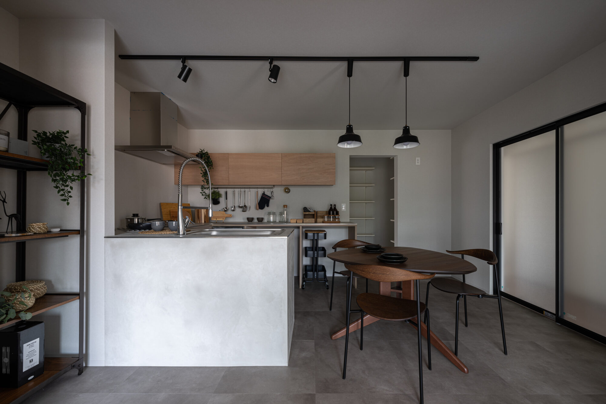 食洗器付き造作キッチン