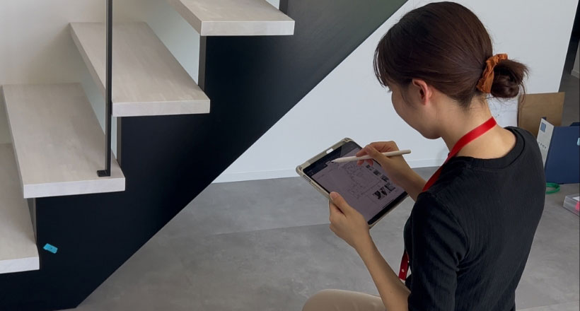 女性スタッフチェック